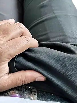 hunk28 6 online show from November 1, 2025, 7:24 am