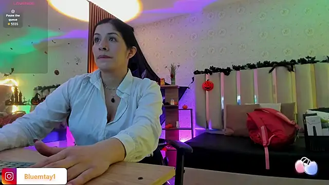 BLUE TAY1 online show from October 27, 2025, 12:06 pm