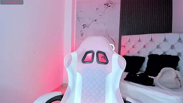 Snapshot of chloesagee chatting on November 5, 2025, 11:30 pm chloesagee online show from November 5, 2025, 11:30 pm