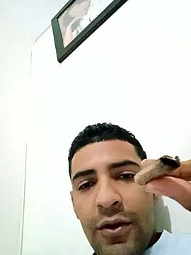 johan77esteban online show from January 13, 2026, 12:36 am