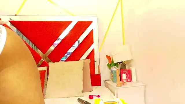 Snapshot of PerlaZultana chatting on February 11, 2026, 9:14 pm PerlaZultana online show from February 11, 2026, 9:14 pm