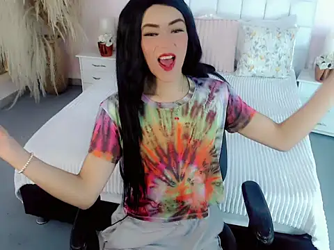 nathalialoes1 online show from November 24, 2025, 7:14 pm