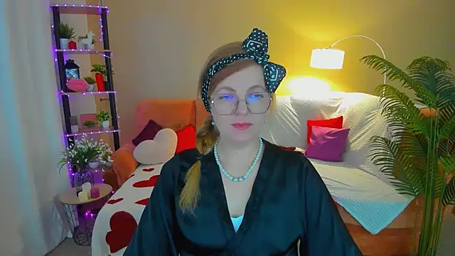 YourUniverser online show from March 19, 2026, 4:23 am