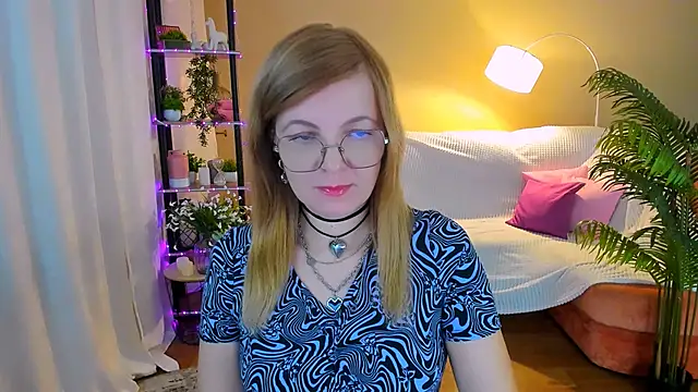 YourUniverser online show from October 12, 2025, 4:14 am