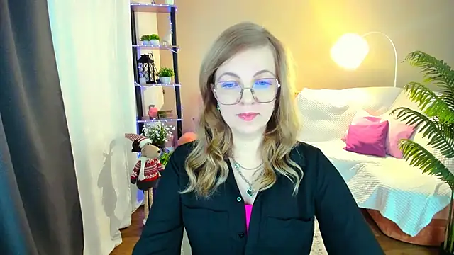 YourUniverser online show from November 23, 2025, 9:19 am