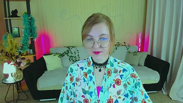 YourUniverser online show from November 30, 2025, 9:43 am