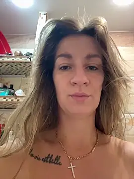 Snapshot of EvvaMur chatting on February 13, 2026, 2:00 am EvvaMur online show from February 13, 2026, 2:00 am