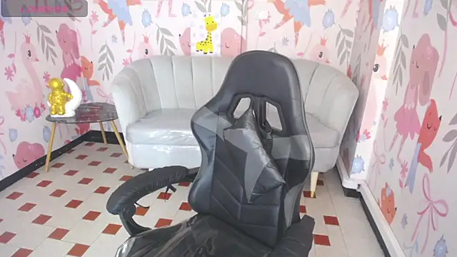 Luna Star v online show from October 24, 2025, 3:16 am