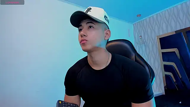 Snapshot of Draven_Marceaux chatting on November 6, 2025, 11:25 am Draven Marceaux online show from November 6, 2025, 11:25 am