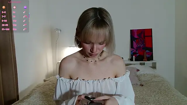 Snapshot of Ice_Strawberry chatting on February 7, 2026, 3:25 am Ice Strawberry online show from February 7, 2026, 3:25 am