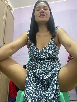 wildpussycat69 online show from April 11, 2026, 7:45 am