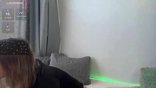 Snapshot of dan_diana chatting on November 6, 2025, 10:19 am dan diana online show from November 6, 2025, 10:19 am