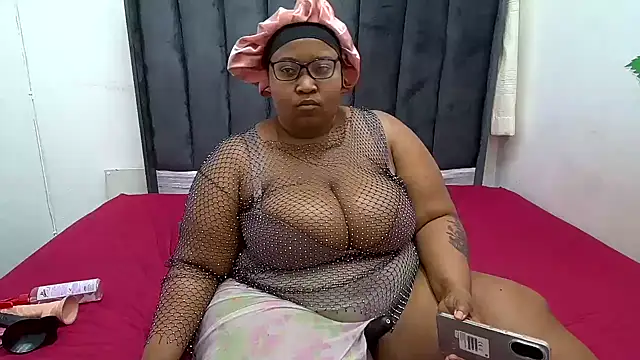 CocoFlames23 online show from September 23, 2025, 6:48 pm