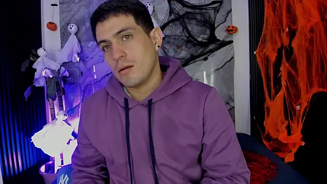 William Steel  online show from October 22, 2025, 3:50 am