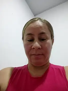 Snapshot of Nala1986 chatting on November 28, 2025, 12:55 am Nala1986 online show from November 28, 2025, 12:55 am