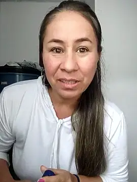 Snapshot of Nala1986 chatting on October 14, 2025, 3:12 pm Nala1986 online show from October 14, 2025, 3:12 pm