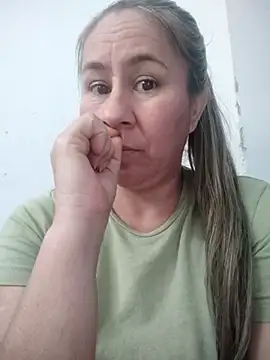 Snapshot of Nala1986 chatting on December 3, 2025, 3:55 pm Nala1986 online show from December 3, 2025, 3:55 pm