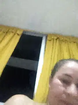 Snapshot of Nala1986 chatting on October 8, 2025, 1:40 am Nala1986 online show from October 8, 2025, 1:40 am