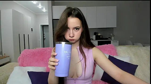 Snapshot of Mila_killa chatting on November 7, 2025, 12:59 am Mila killa online show from November 7, 2025, 12:59 am