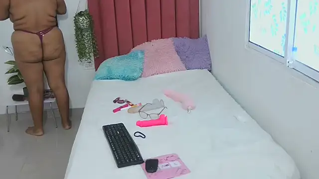 Daniiela lan online show from October 24, 2025, 8:19 pm