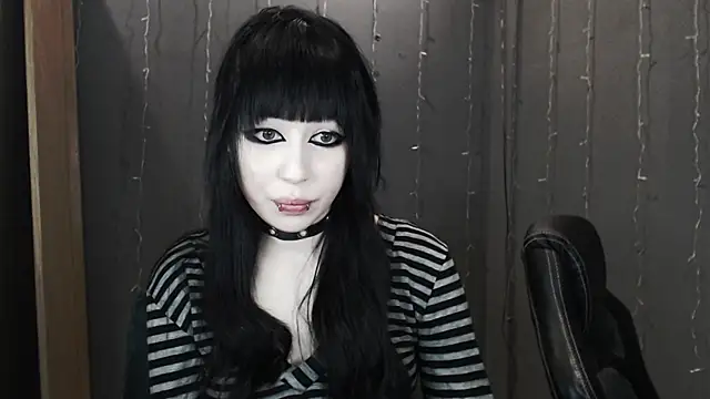  LUCY LAVE online show from March 31, 2026, 11:18 pm