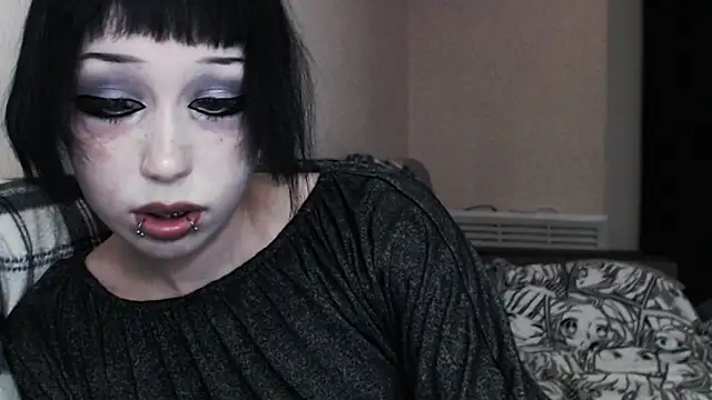 Snapshot of _LUCY_LAVE chatting on October 27, 2025, 11:05 pm  LUCY LAVE online show from October 27, 2025, 11:05 pm