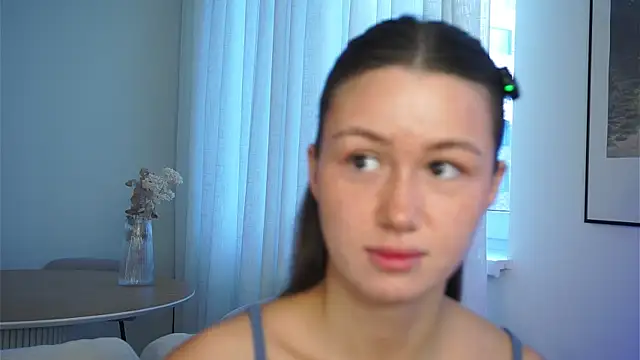 Snapshot of vvillywonka chatting on July 15, 2026, 1:56 am vvillywonka online show from July 15, 2026, 1:56 am
