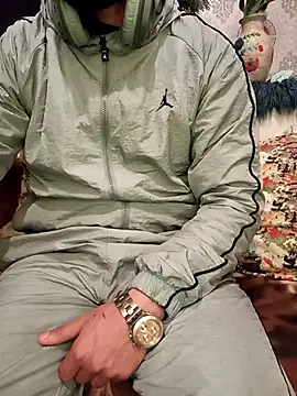 samio37 online show from February 4, 2026, 1:11 am