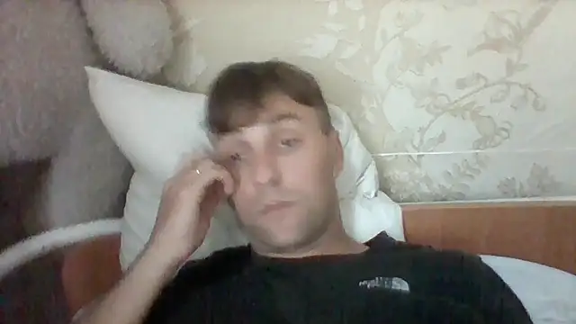 RomeoJayHarper online show from October 6, 2025, 10:27 am