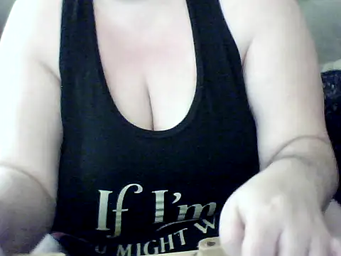 Snapshot of Valendra_ chatting on February 22, 2026, 7:11 am Valendra online show from February 22, 2026, 7:11 am