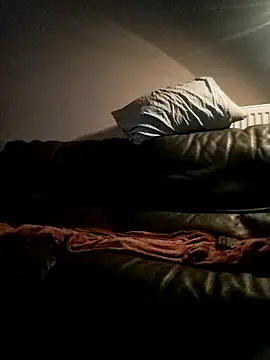 dikkefluit online show from January 12, 2026, 1:56 am