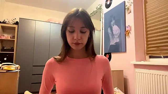 CatherineAston online show from September 23, 2025, 7:10 pm