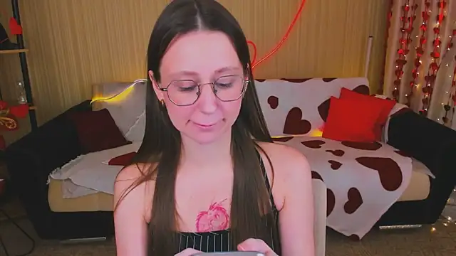 YourLovellyStory online show from February 25, 2026, 2:28 pm