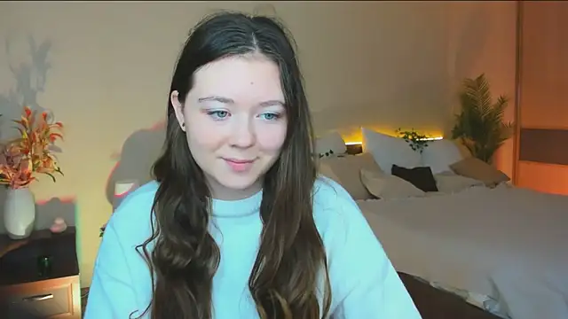 Snapshot of AlluringLookk chatting on October 18, 2025, 4:14 am AlluringLookk online show from October 18, 2025, 4:14 am