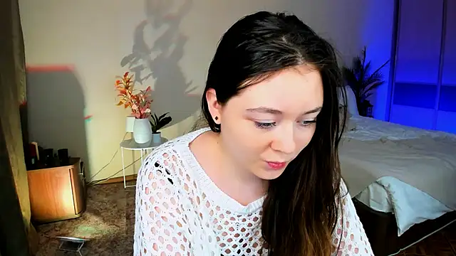 Snapshot of AlluringLookk chatting on November 18, 2025, 11:24 am AlluringLookk online show from November 18, 2025, 11:24 am