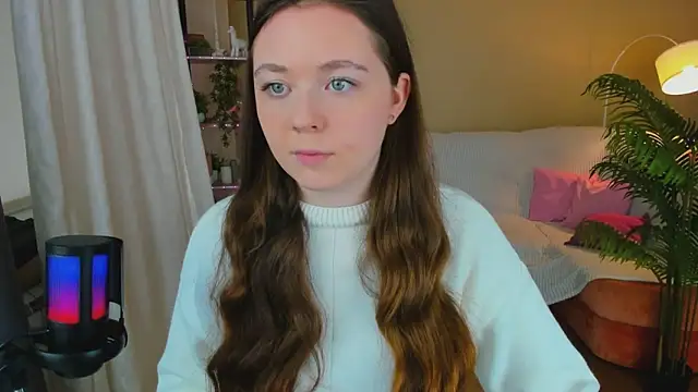 Snapshot of AlluringLookk chatting on October 15, 2025, 12:24 pm AlluringLookk online show from October 15, 2025, 12:24 pm