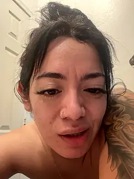 Snapshot of racoonbaby chatting on September 29, 2025, 7:59 am racoonbaby online show from September 29, 2025, 7:59 am