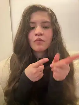 Emilyybennet  online show from May 2, 2026, 1:11 am