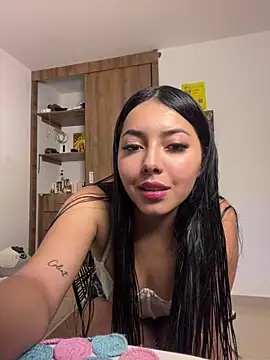 Snapshot of Scarlett699 chatting on October 15, 2025, 4:48 pm Scarlett699 online show from October 15, 2025, 4:48 pm