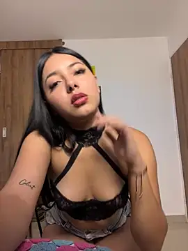 Snapshot of Scarlett699 chatting on October 27, 2025, 2:29 pm Scarlett699 online show from October 27, 2025, 2:29 pm