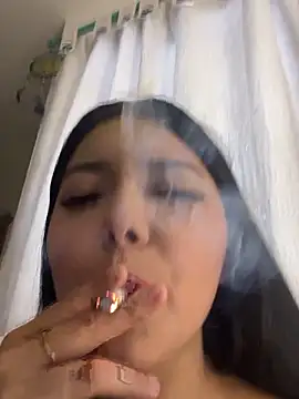 Snapshot of Scarlett699 chatting on October 31, 2025, 2:13 pm Scarlett699 online show from October 31, 2025, 2:13 pm