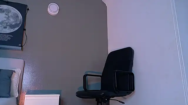 Snapshot of MrFox__ chatting on September 26, 2025, 7:21 pm MrFox online show from September 26, 2025, 7:21 pm