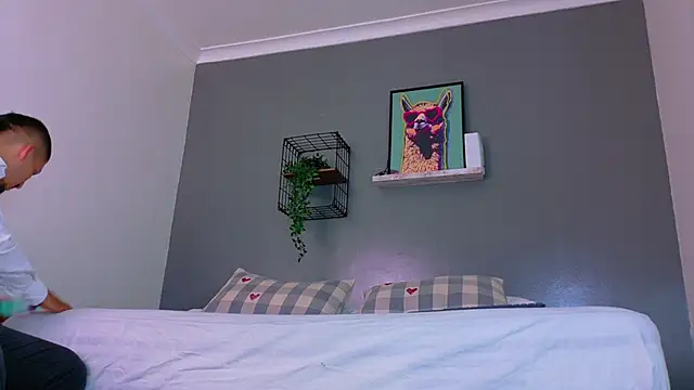 MrFox   online show from March 28, 2026, 7:26 pm