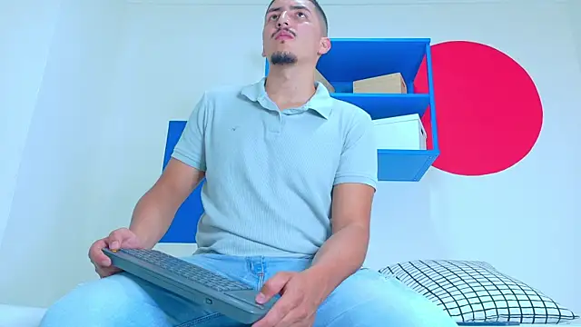 Snapshot of MrFox__ chatting on September 22, 2025, 7:31 pm MrFox online show from September 22, 2025, 7:31 pm