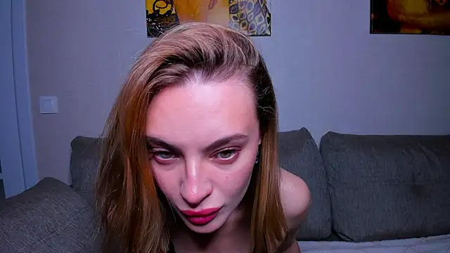 OliviaReece online show from April 13, 2026, 6:06 am