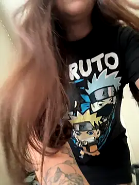 CharmingMaddie online show from November 18, 2025, 5:38 pm