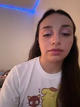Snapshot of CharmingMaddie chatting on July 11, 2026, 12:44 am CharmingMaddie online show from July 11, 2026, 12:44 am