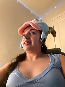 CharmingMaddie online show from October 23, 2025, 2:54 am