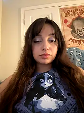 CharmingMaddie online show from November 24, 2025, 9:37 pm