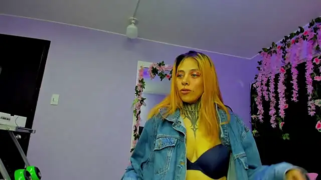 Sofii Anal  online show from October 25, 2025, 1:38 am